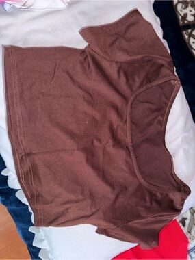 SHEIN Brown Short Sleeve Crop Top